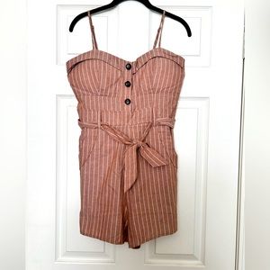 Brand: Active USA; Size: Medium; Color: Brown and White Striped